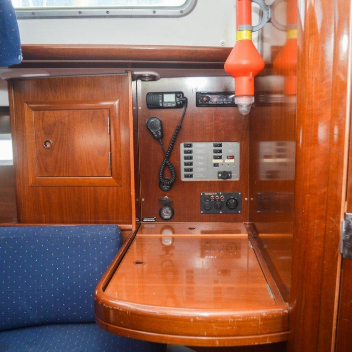 Despina | Oceanis Clipper 323 photo 14