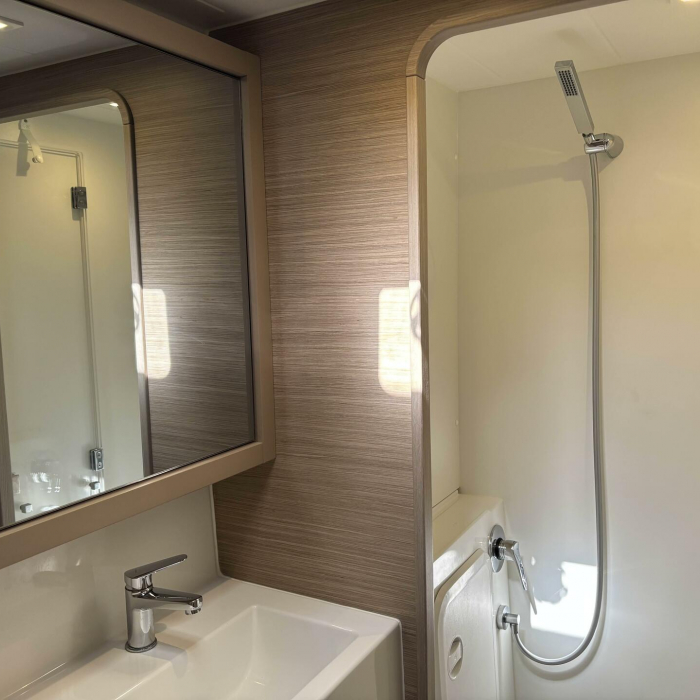 FINE GIRL | Lagoon 42 photo 16