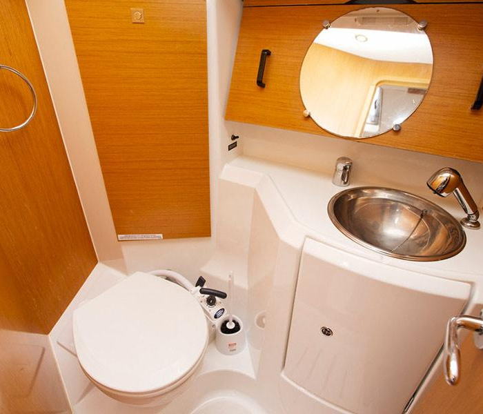 Lauren | Sun Odyssey 36i photo 22