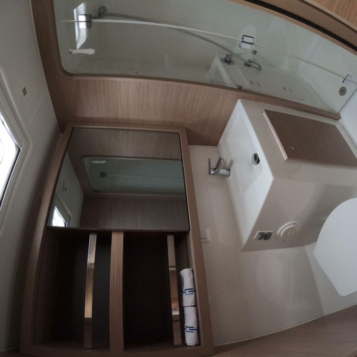 Rena | Lagoon 42 photo 10