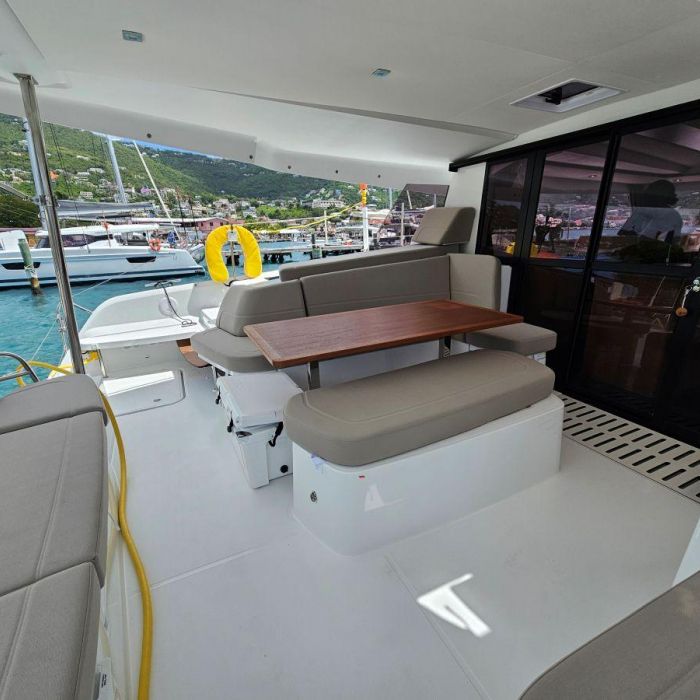 Cost of Carey | Fountaine Pajot FP 41 Quatuor 4 photo 16