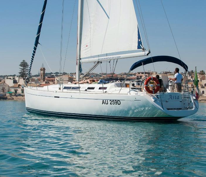 Asia | Dufour 455 GL photo 1