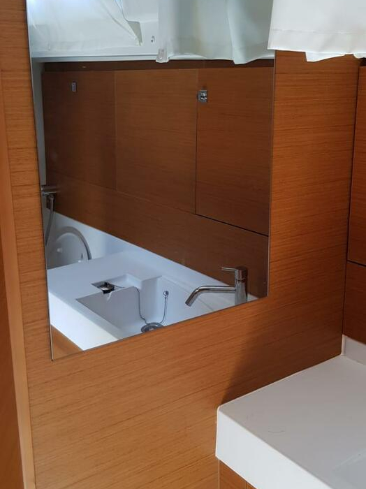 Pata | Sun Odyssey 519 photo 32