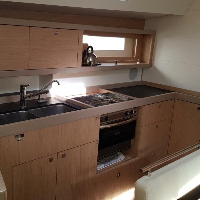 Senza Regole | Oceanis 45 photo 6