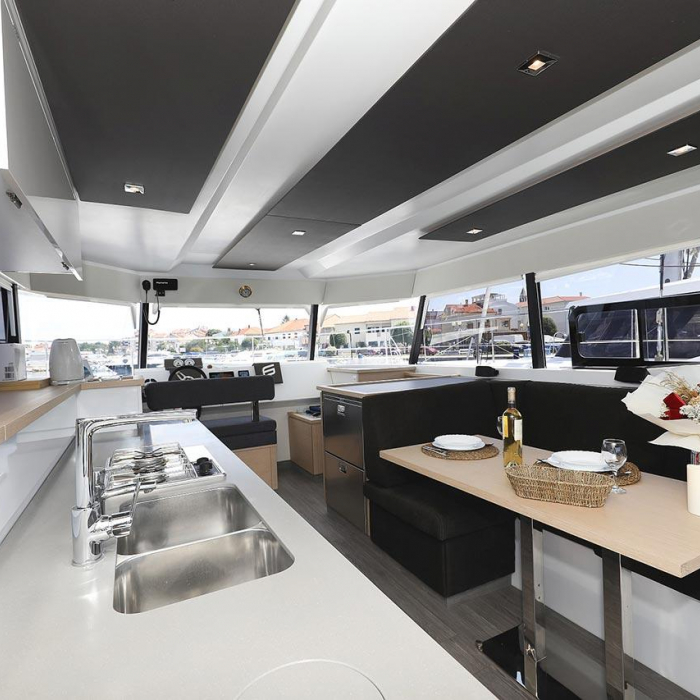 Anrik | Fountaine Pajot MY 37 photo 29