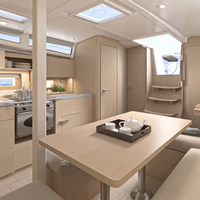 Uraz | Oceanis 37.1 photo 8