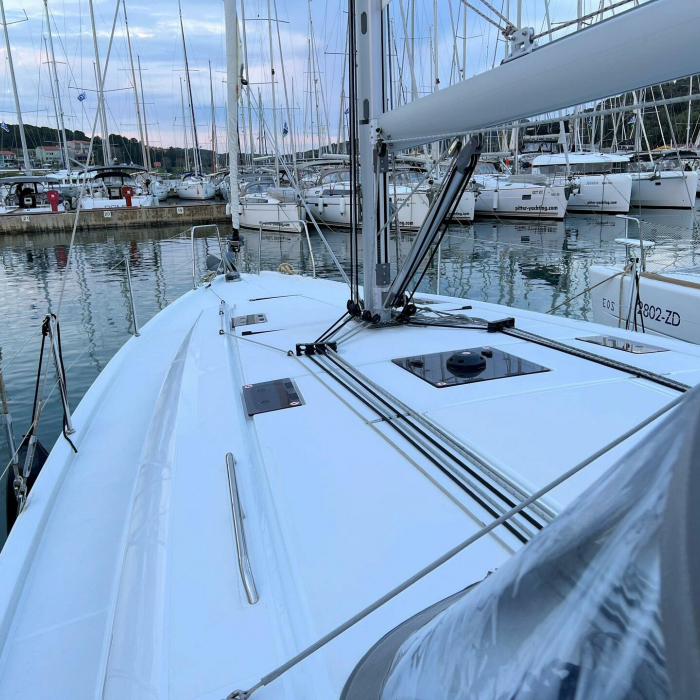 Christine | Oceanis 40.1 photo 2