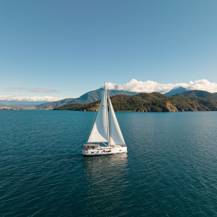 Arke | Bavaria C46 photo 1