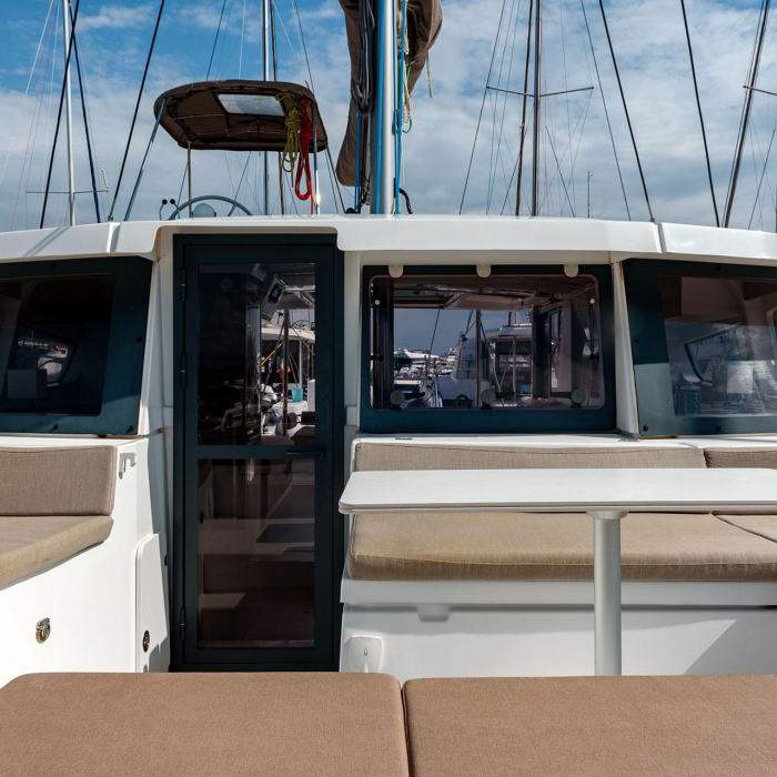 ORSA 5 - A/C, Generator, Water maker | Bali 4.2 photo 15