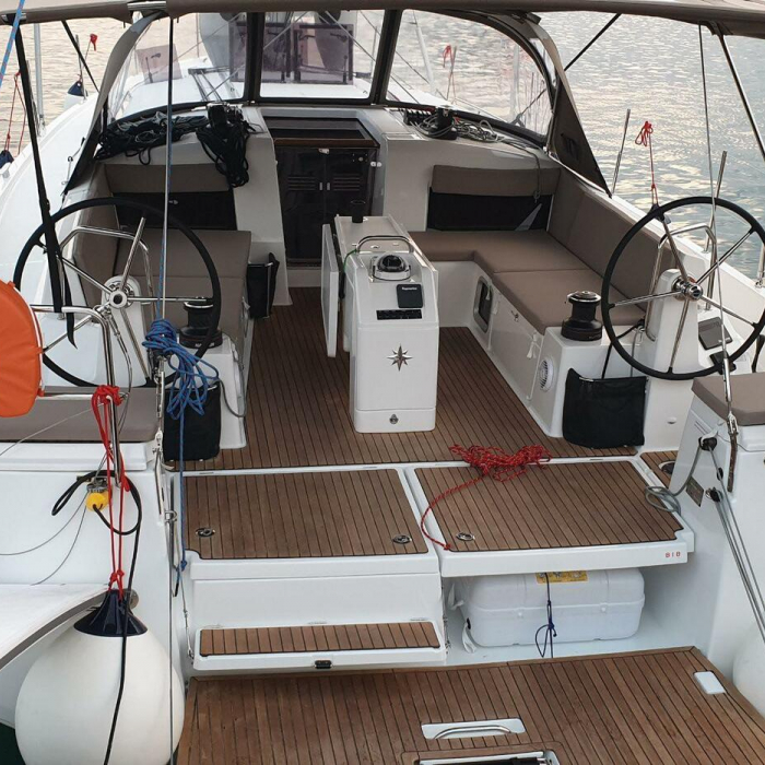 Helia | Sun Odyssey 490 photo 1