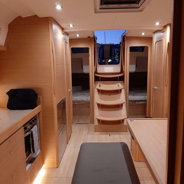 Nishane | Dufour 460 photo 6