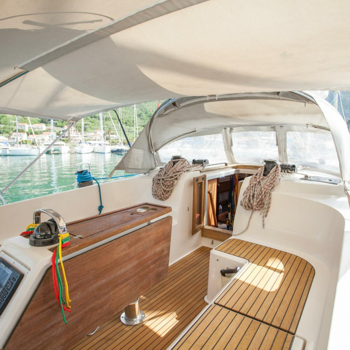 Easy Point | Bavaria Cruiser 46 photo 3