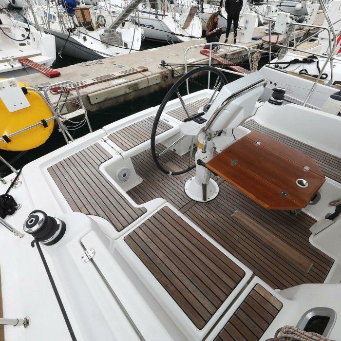 Caprice | Oceanis 34 photo 5