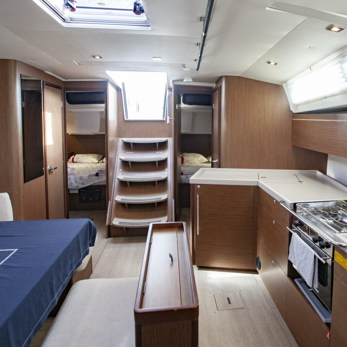 BreezY | Oceanis 46.1 photo 3