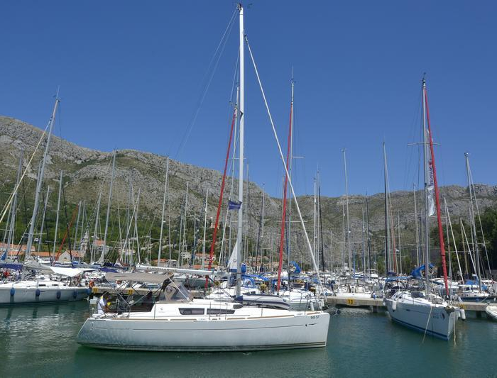 Hasta Siempre | Sun Odyssey 33i photo 24