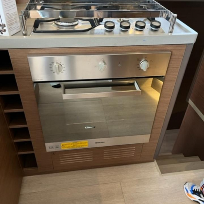 Silhouette | Lagoon 50 photo 9