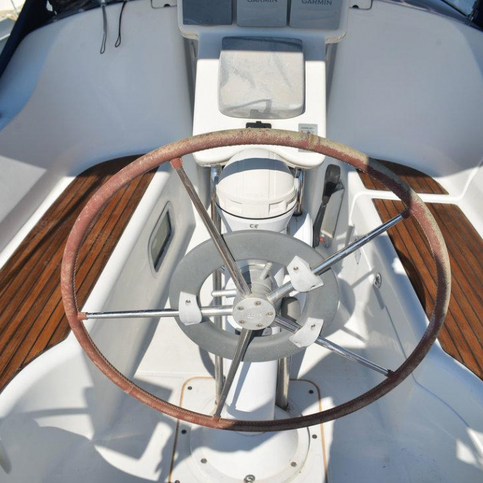 Despina | Oceanis Clipper 323 photo 8