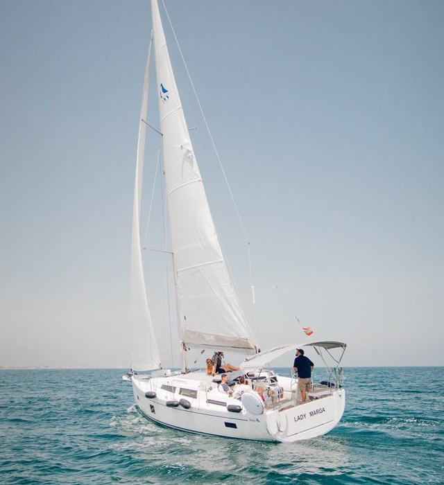 Lady Marga | Hanse 388 photo 5