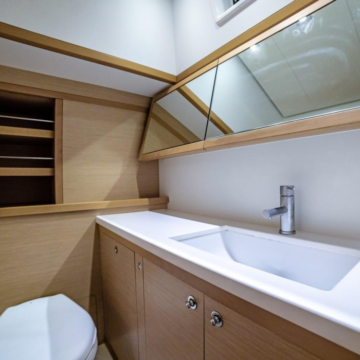 White Pearl | Lagoon 52 photo 20