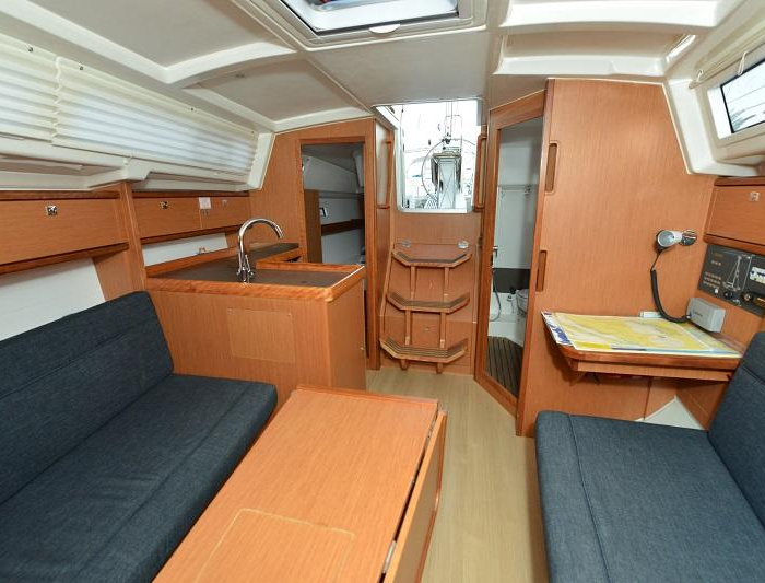Ami | Bavaria Cruiser 33 photo 7