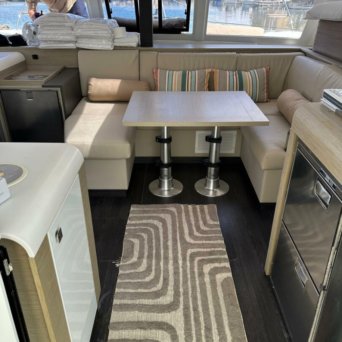 Isla | Fountaine Pajot Isla 40 photo 36