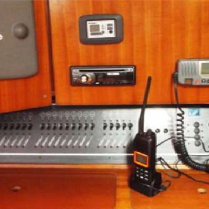 Economy | Dufour 455 GL photo 19