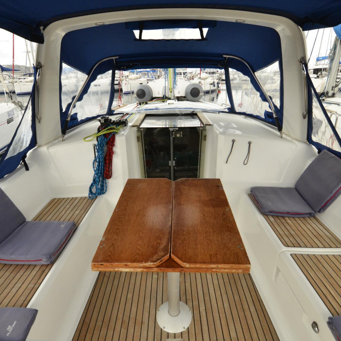 Jasmine | Oceanis 38.1 photo 3