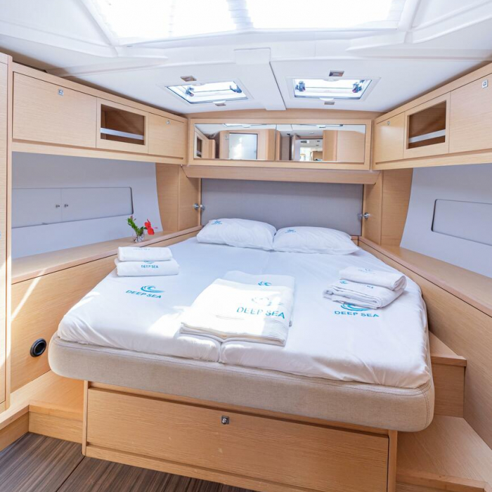 Robin | Dufour 470 photo 11