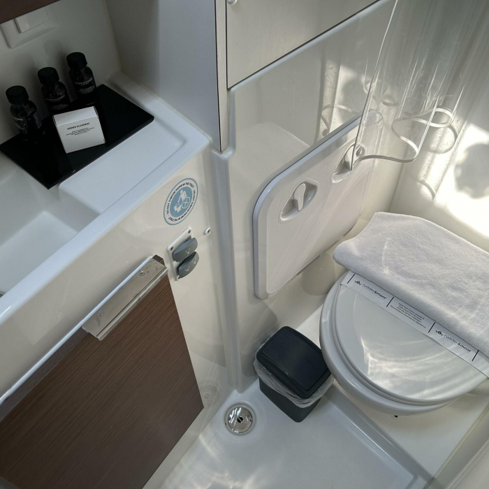 Mithra | Lagoon 40 photo 26