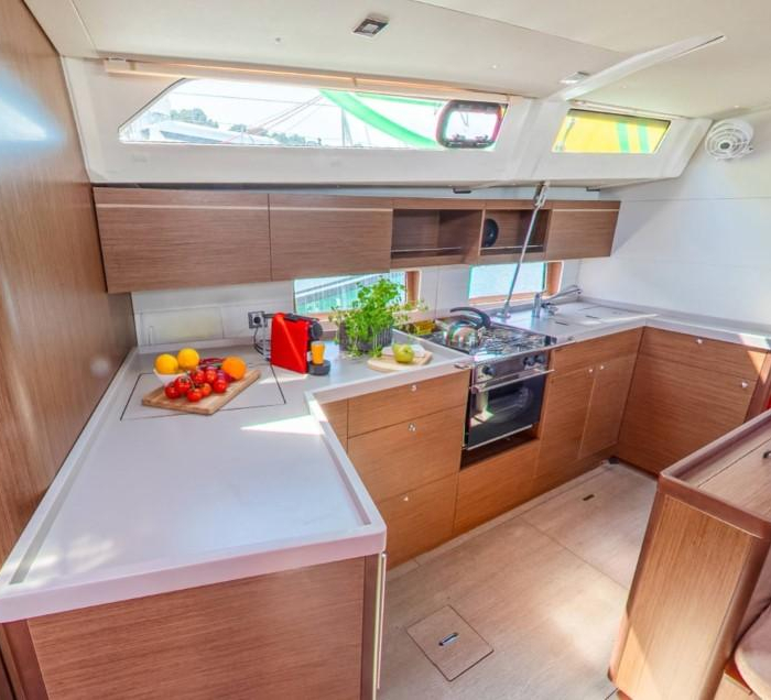 Nauti Buoy | Oceanis 46.1 photo 1