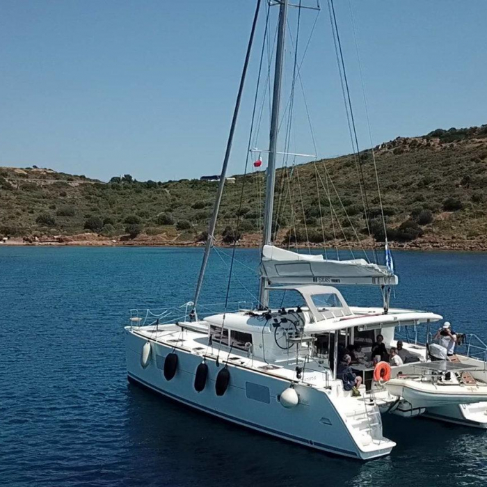 Aurora | Lagoon 400 photo 23