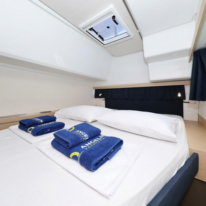 Why Not | Fountaine Pajot LUCIA 40 photo 8