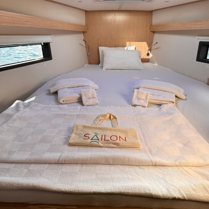 Sorores | Bavaria C42 photo 10