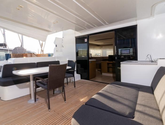 Zuzo 1ST | Lagoon 50 photo 22