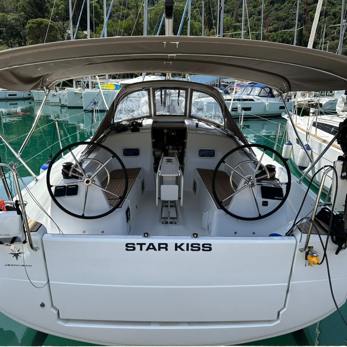 Star Kiss | Sun Odyssey 350 photo 5