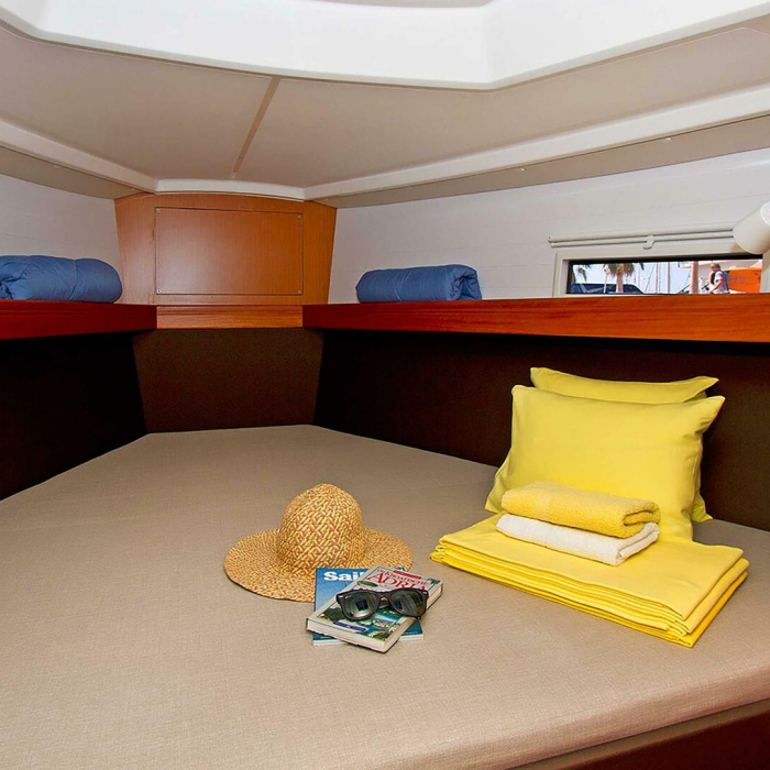 Evala | Bavaria Cruiser 37 photo 11