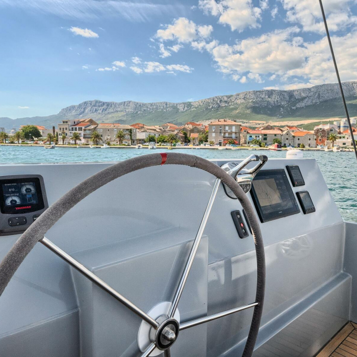 Katamaran | Luna 49 photo 7