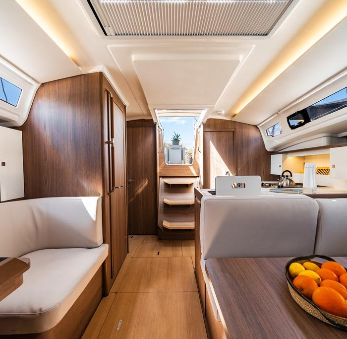 Myriana | Sun Odyssey 415 photo 10