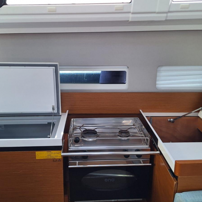 Iliada | Sun Odyssey 410 photo 14