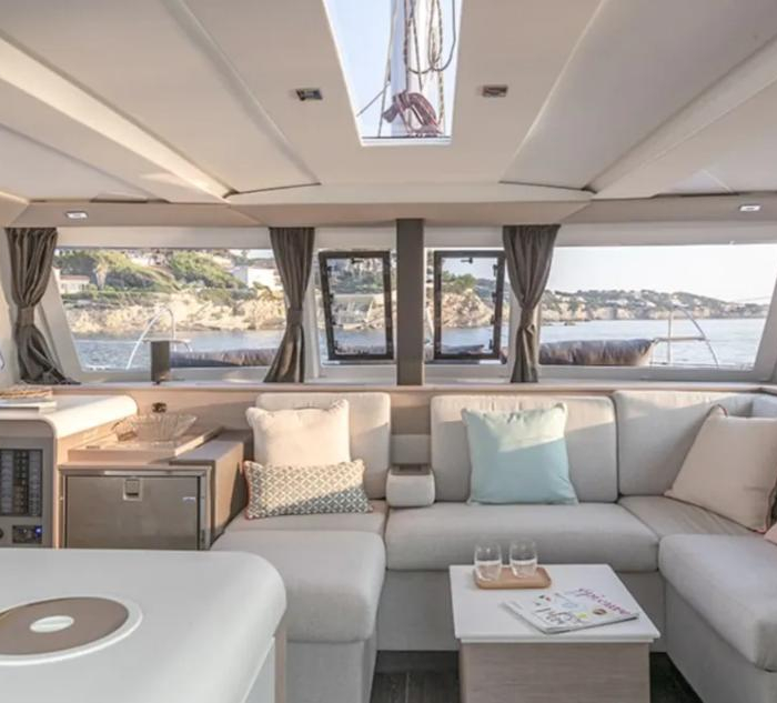 Kebitree | Fountaine Pajot Isla 40 photo 3