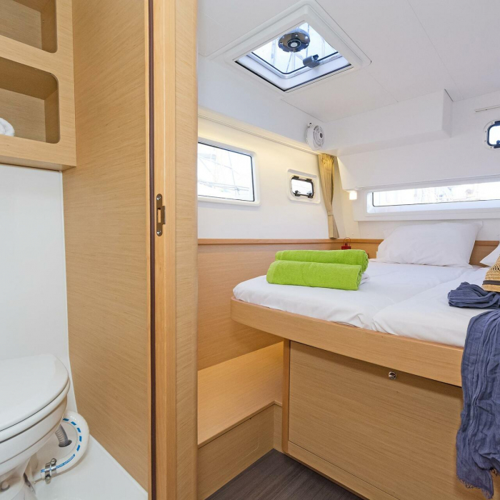 Breeze | Lagoon 42 A/C & GEN & WM photo 22