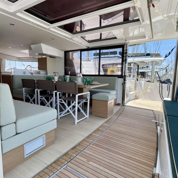 Romar IV | Bali 4.8 photo 3