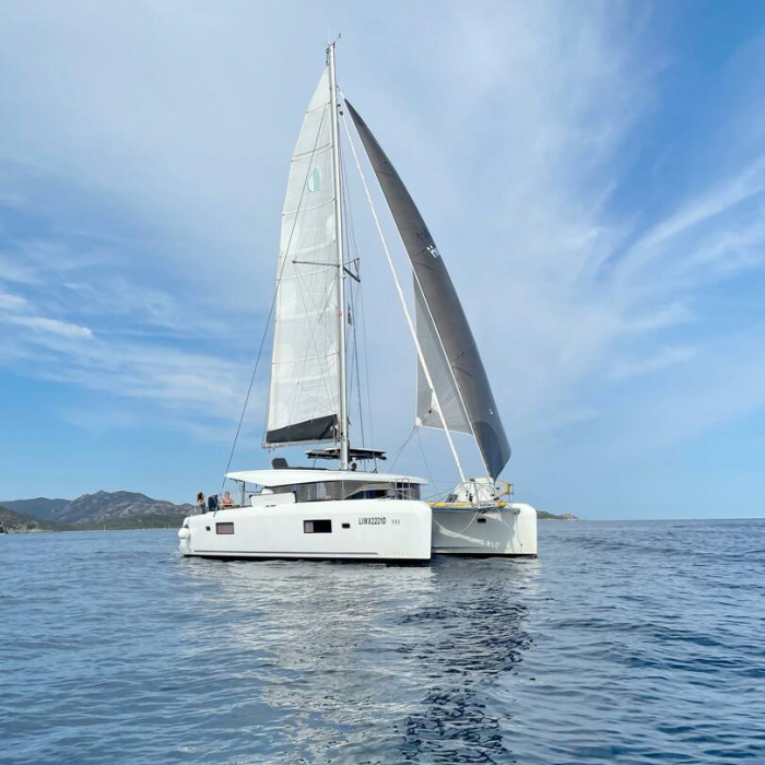 Maisha | Lagoon 42 photo 3