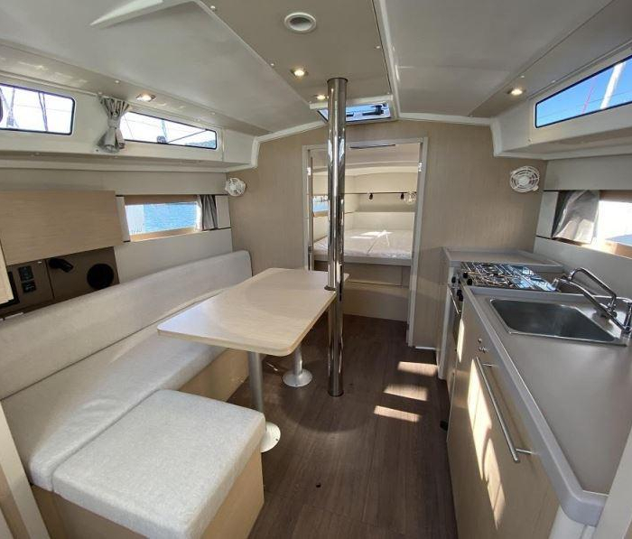 Maximus | Oceanis 38.1 photo 17