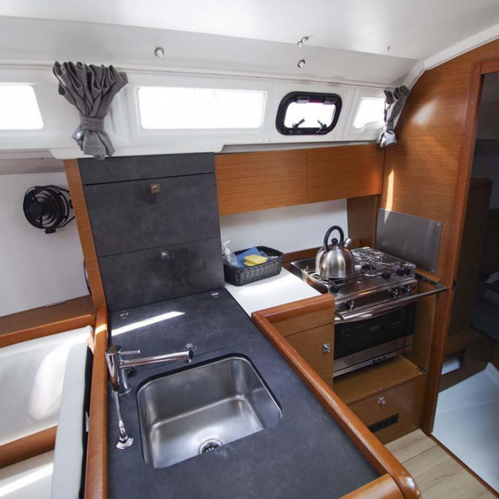 Castor | Sun Odyssey 349 photo 13