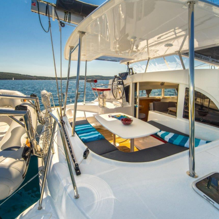 Maestro | Lagoon 380 photo 2