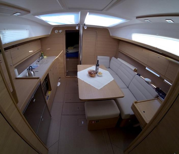 Sun 382 | Dufour 382 GL photo 3