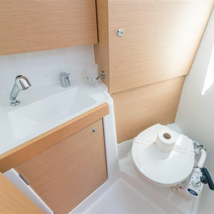 Rusalka | Oceanis 38 photo 2