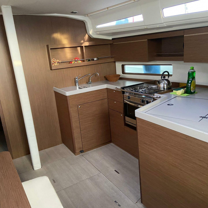 Loreste | Oceanis 40.1 photo 14