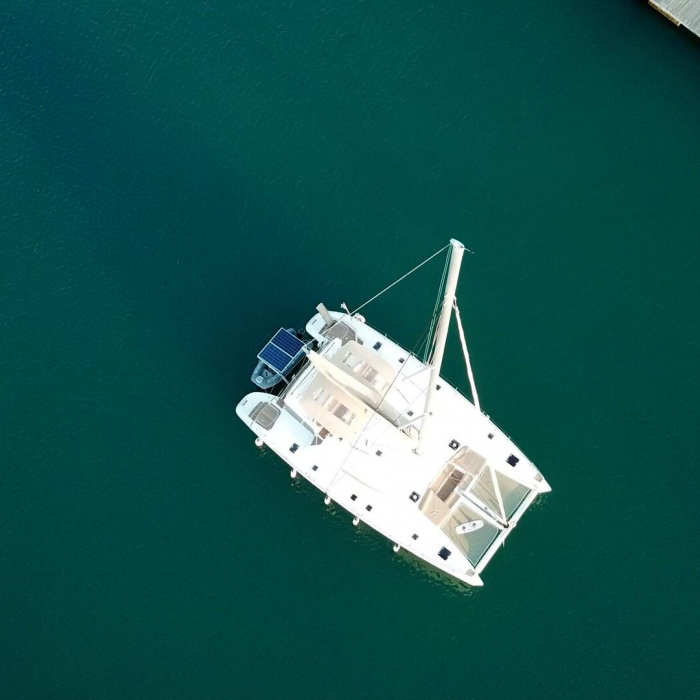 Infinity | Lagoon 500 photo 21